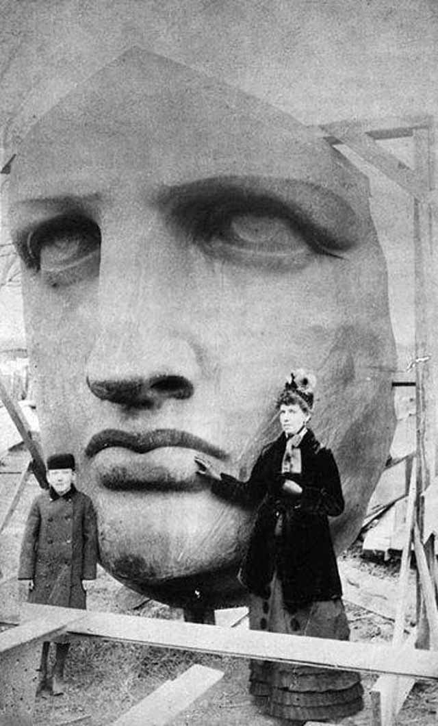 fotografii din timpul construirii statuii libertatii