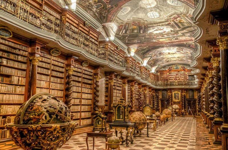 cea mai frumoasă bibliotecă din lume