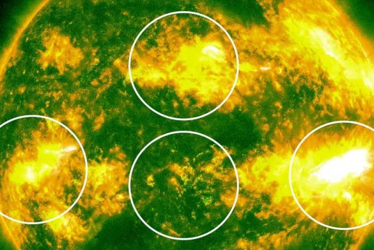 Patru regiuni ale Soarelui au explodat simultan